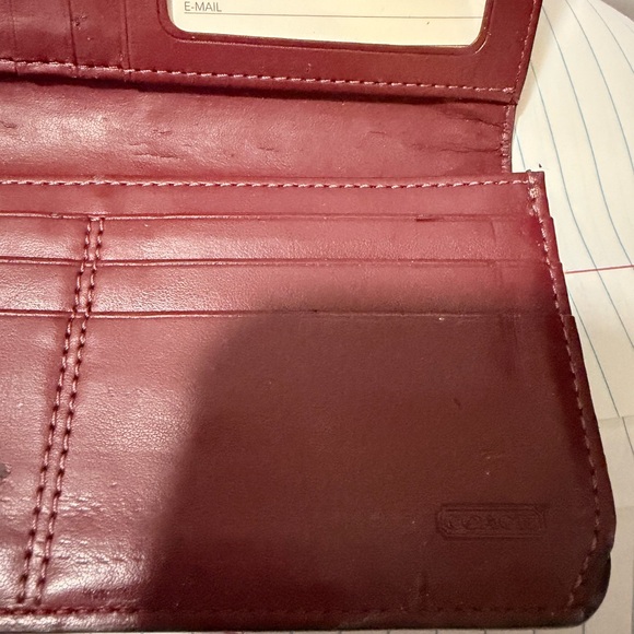 Coach Cherry Red Leather Clutch callouts - Picture 5 of 9